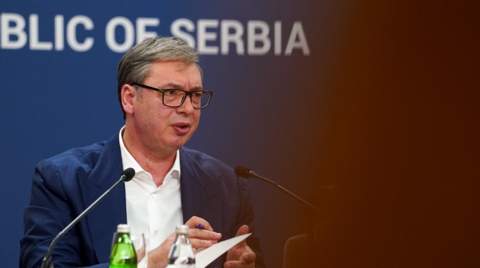 Vučić: Istraživanja koristim da ispravim greške, a konačni rezultat se vidi tek na izborima