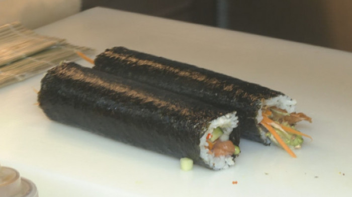 Šta se dobije kada se spoje suši i burito: Restoran u Beogradu nudi jedinstvenu fuziju ukusa