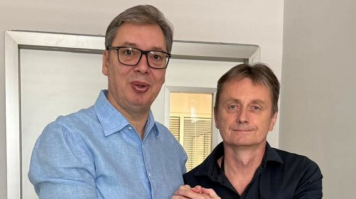 Darko Glišić napušta bolnicu: Vučić objavio fotografiju sa ministrom