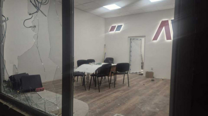 Uhapšen osumnjičeni za napad na prostorije Srpske napredne stranke