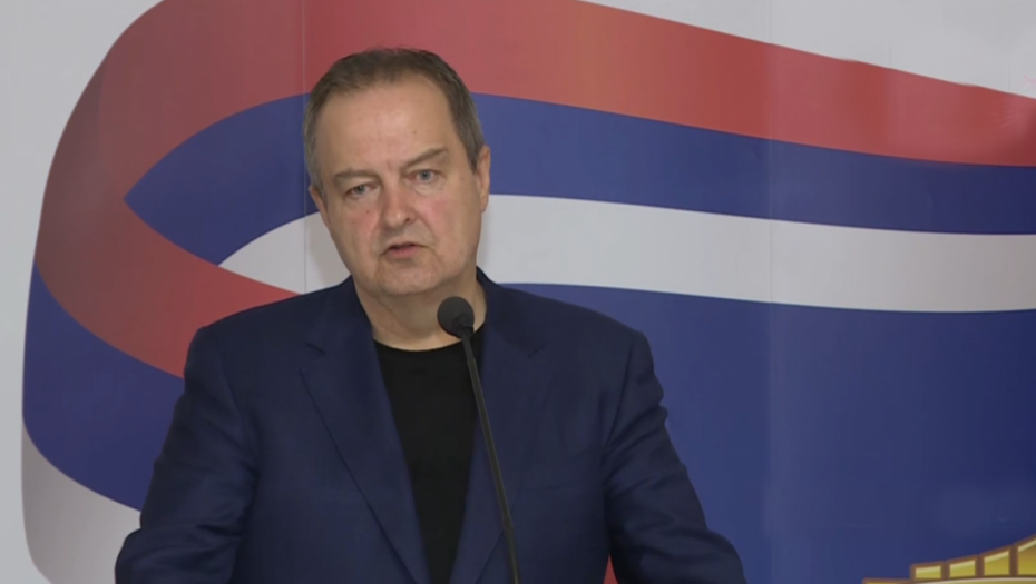 Dačić o neredima na večerašnjim protestima u Beogradu: Država će biti jača od nasilja, uhapšeno petoro ljudi