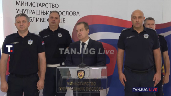 Prošireni rektorski kolegijum uputio zahtev Vrhovnom javnom tužilaštvu, reagovao Dačić: Policija ne krije ništa