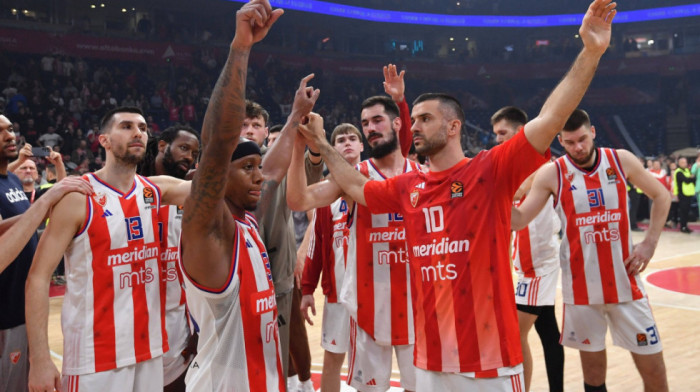 Emotivnom porukom Lazić se oprostio od navijača Zvezde, zahvalio se i Radonjiću