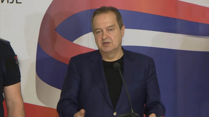 "Policija danas nije imala posla, sve je prošlo bez incidenata": Dačić o skupovima protiv blokada širom Srbije