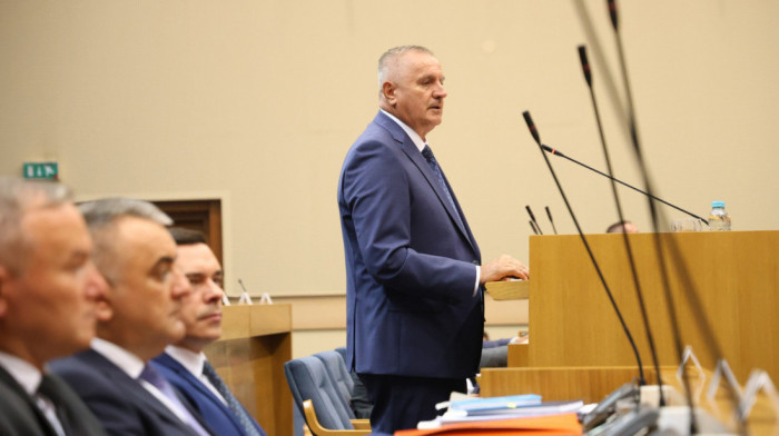 Završen protivdiverzoni pregled u NSRS, dojava o bombi lažna: Poslanici izglasali ostavku premijera Radovana Viškovića