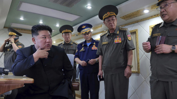 Kim Džong Un nadgledao ispaljivanje novih raketa protivvazdušne odbrane