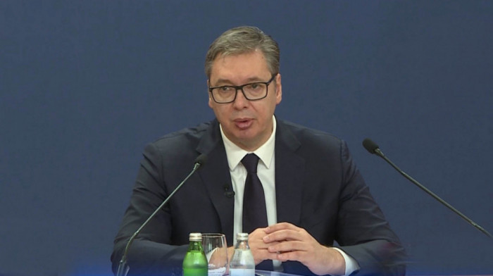 Vučić predstavlja paket ekonomskih mera za poboljšanje života građana