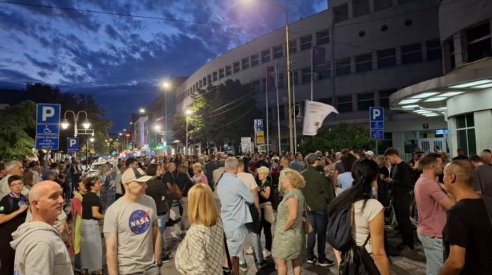 Niški studenti organizovali protest "Srbija DOO" zbog najavljene privatizacije javnih preduzeća