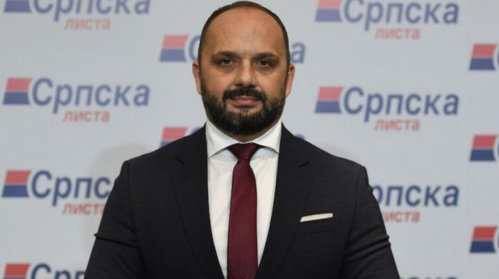 Član Srpske liste Radojević: Nelegitimna skupština Severne Mitrovice preimenovala 87 ulica bez konsultacija