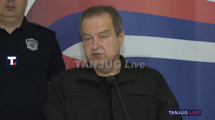 Dačić o incidentu u Novom Sadu: Policija je došla na poziv dekana Filozofskog fakulteta