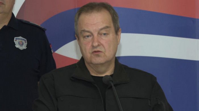 Dačić o incidentu u Novom Sadu: Policija je došla na poziv dekana Filozofskog fakulteta