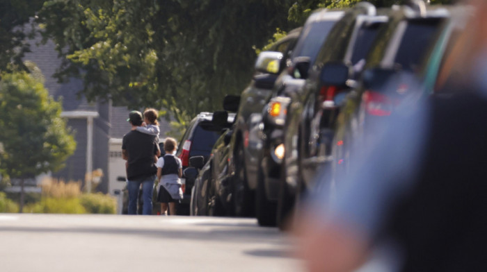 Demonstranti upali u crkvu u Minesoti i prekinuli bogosluženje: Posumnjali da je pastor povezan sa ICE-om