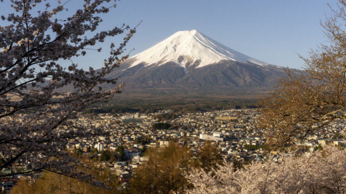 Japanac (102) postao najstarija osoba koja se popela na planinu Fudži: Savladao stazu od 1.800 metara vertikalnog uspona