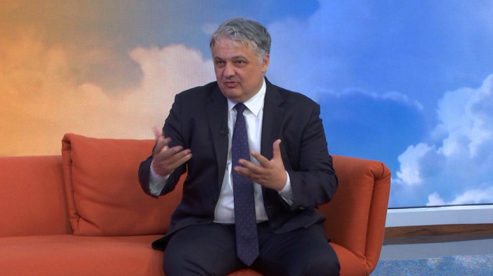 Ko je upravljao finansijama? Vladimir Lučić otkrio vezu između Junajted medije i ruskih i ukrajinskih oligarha
