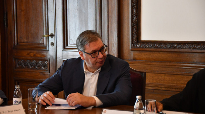 Vučić: Pored najavljenog uvećanja penzija, građane očekuje i novi rast plata