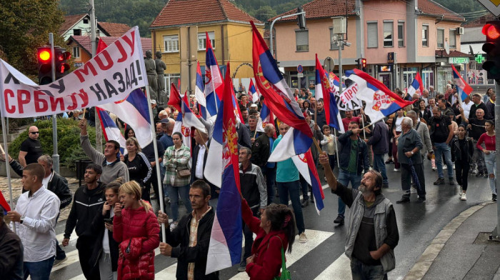 Obrknežev: Okupljanja protiv blokada šalju poruku da ljudi žele normalan život
