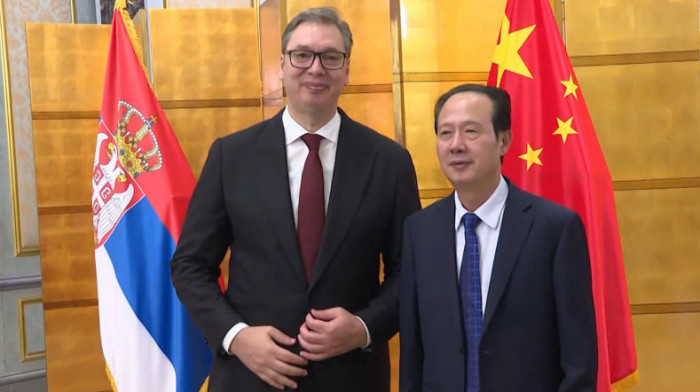 Vučić se u Pekingu sastao sa predstavnicima kompanije Power China