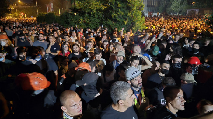 U Novom Sadu večeras održan miran protest građana i studenata pod sloganom "Slobodo, tu smo":