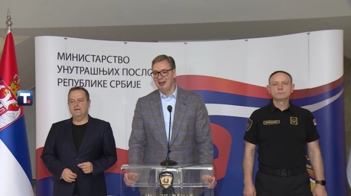 Vučić: U Novom Sadu povređeno 11 policajaca, uhapšeno više lica