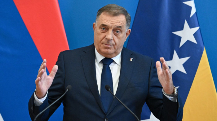 Dodik osudio fizički napad na poslanika PDP Branislava Borenovića