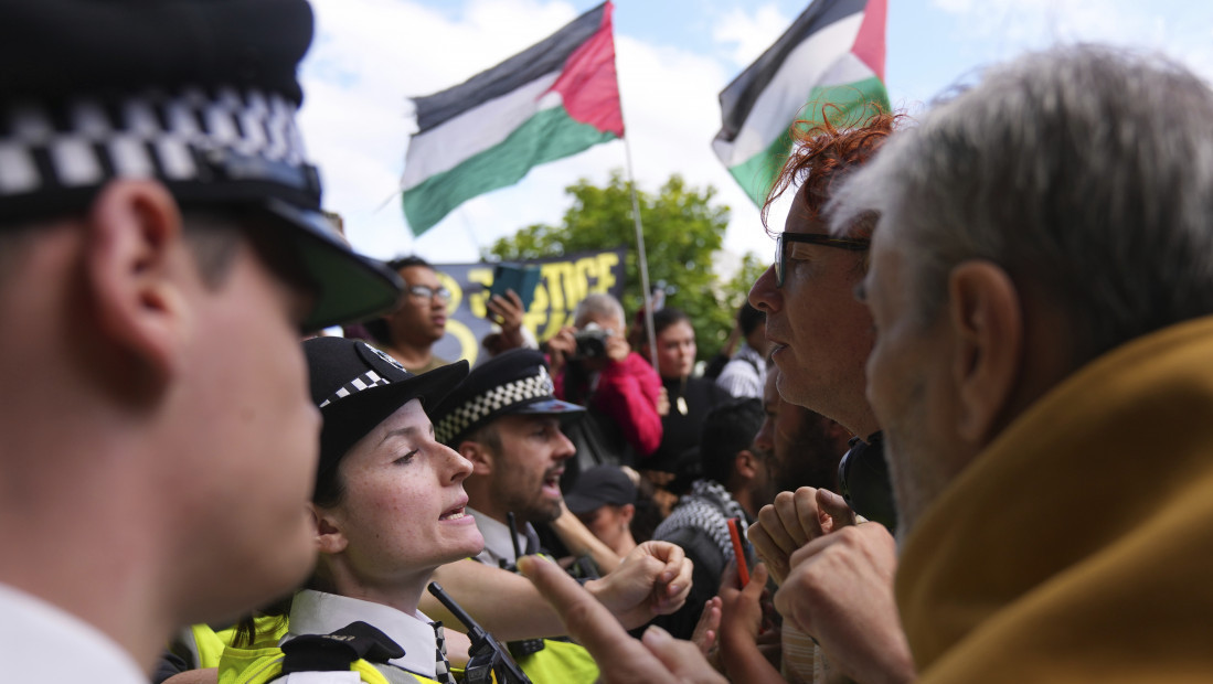 Skoro 900 ljudi uhapšeno na protestu protiv zabrane "Akcije za Palestinu" u Londonu