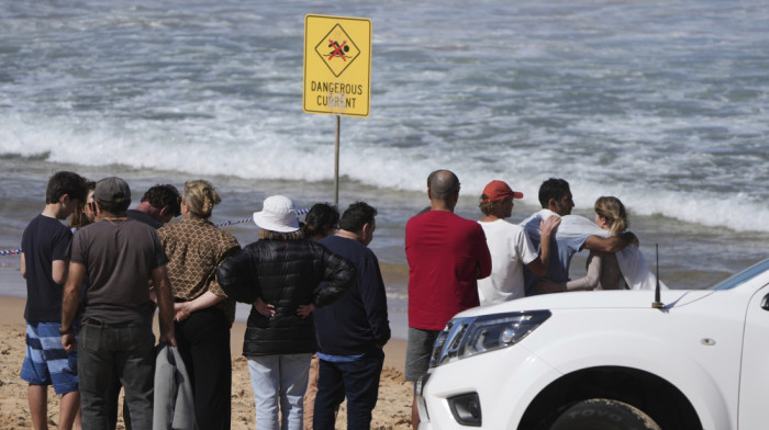 Tragedija kod Sidneja: Ajkula ubila surfera blizu obale, plaže pod nadzorom