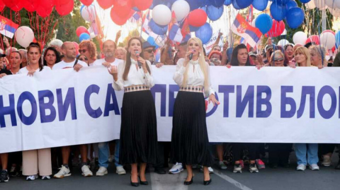 Vučević na skupu građana protiv blokada u Kaću: Veličanstven skup pristojne Srbije