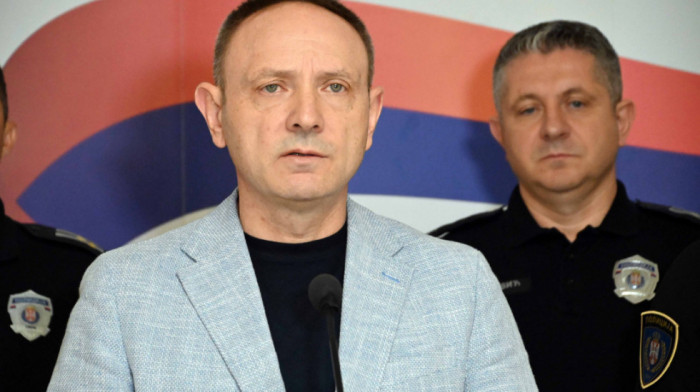 Direktor policije Vasiljević: Na skupovima protiv blokada okupilo se 126.399 ljudi, sprečeni sukobi u Čačku i Šapcu