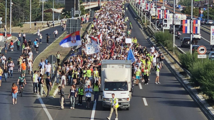 Protest u Beogradu: Šetnja do Sektora unutrašnje kontrole MUP, kolona krenula preko Gazele