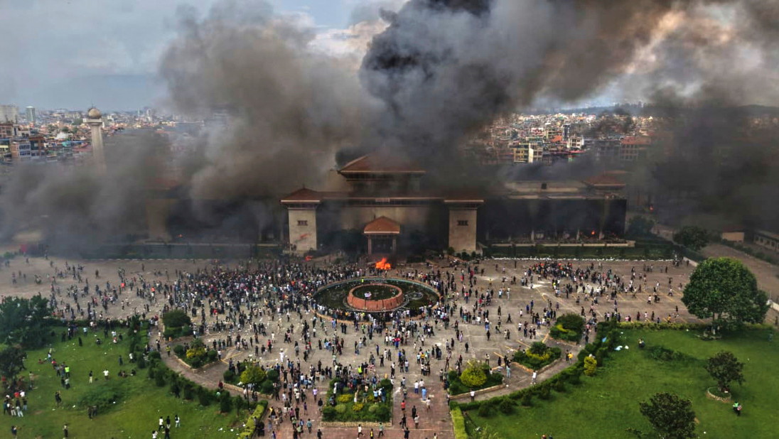 Različite reakcije iz sveta na dešavanja u Nepalu: Da li je u toku "obojena revolucija" ili spontana pobuna?