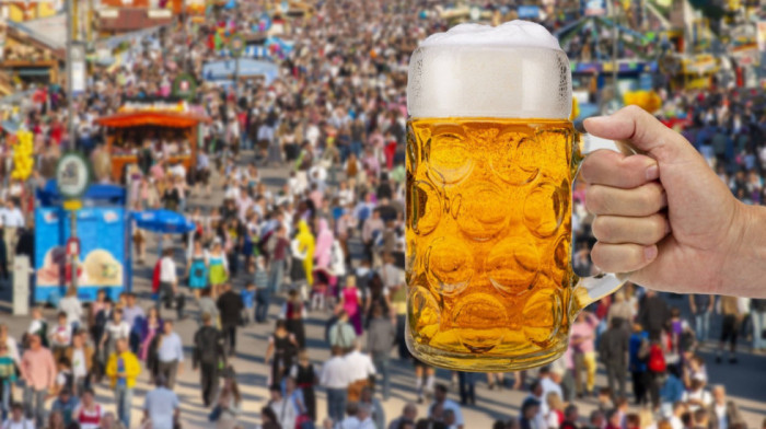 Od krađe krigle do cigarete pod šatorom: Šta nikako ne smete da radite na čuvenom Oktoberfestu