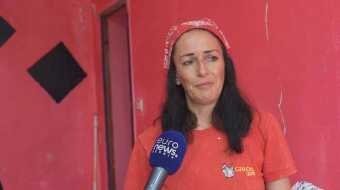Molerka iz Raške valjkom i četkom ruši predrasude o podeli zanimanja na muška i ženska (VIDEO)