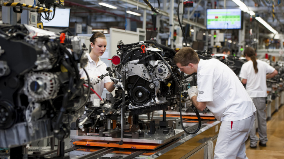 Rad na neradne dane i zakon o pravima radnika u Srbiji: Koliko poslodavci poštuju ove odredbe