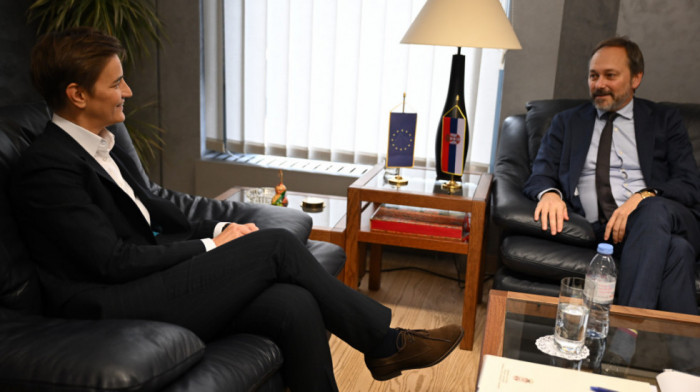 Brnabić: Zadovljstvo razgovarati sa Žiofreom, poznaje Srbiju i njen evropski put