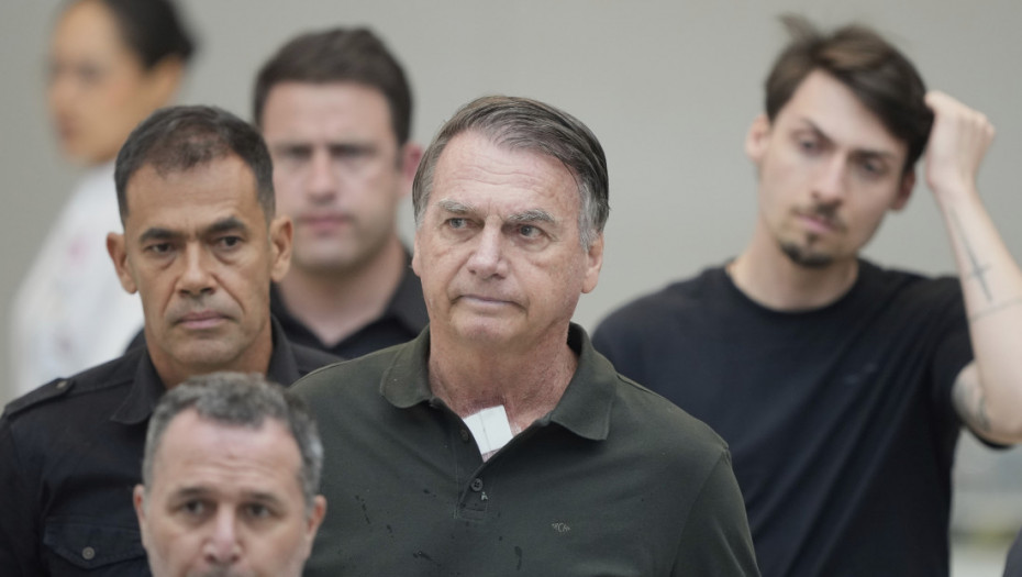 Bivši brazilski predsednik Žair Bolsonaro hospitalizovan zbog upale pluća