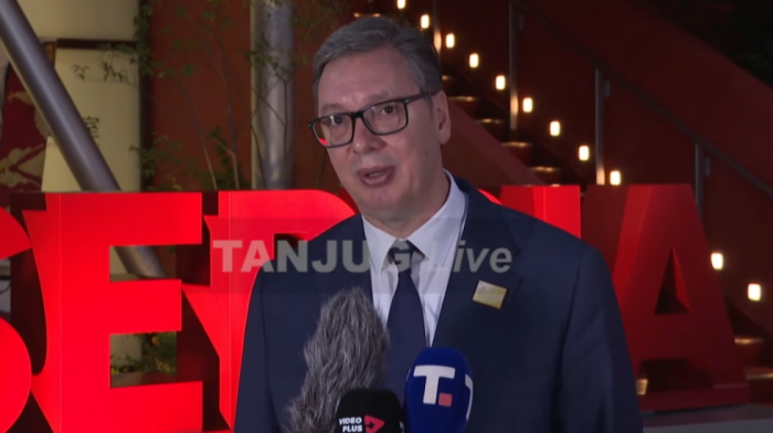 Vučić iz Osake najavio dolazak u Novi Sad: "Pobedićemo ih kao i uvek"