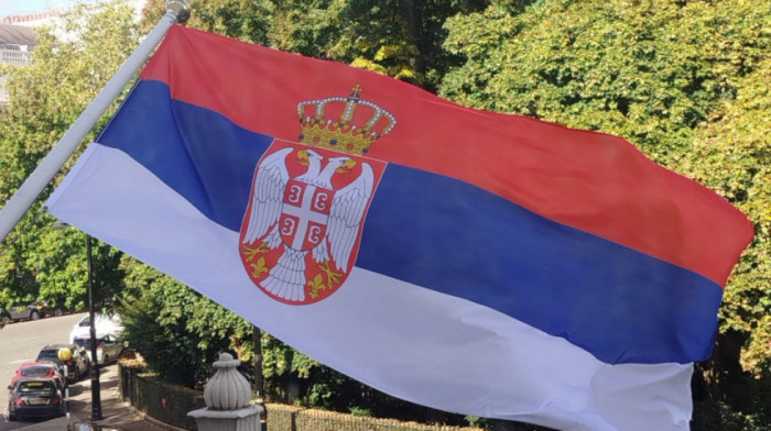 Proslava Dana srpskog jedinstva i u Federaciji BiH: U Drvaru razvijena trobojka duga 50 metara