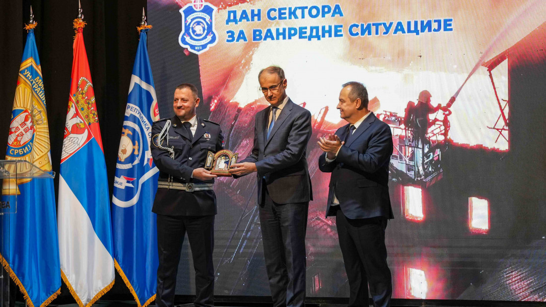 Dan Sektora za vanredne situacije u Lapovu: Priznanja herojima vatrogasno-spasilačkih jedinica