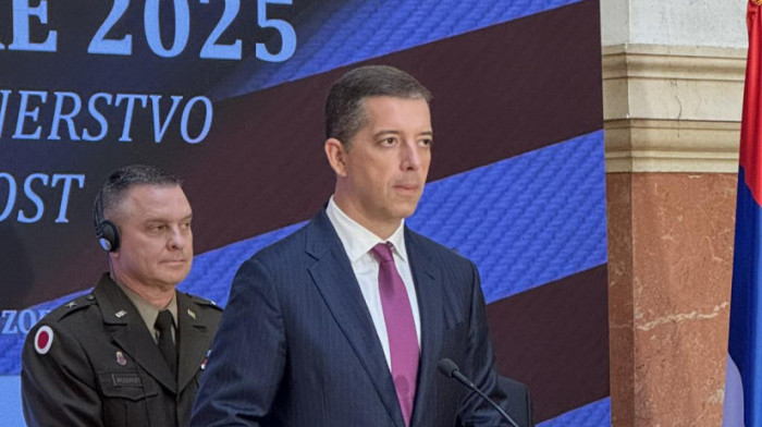 Đurić: Srbija neprekidno pod pritiskom da odustane od nezavisnog kursa
