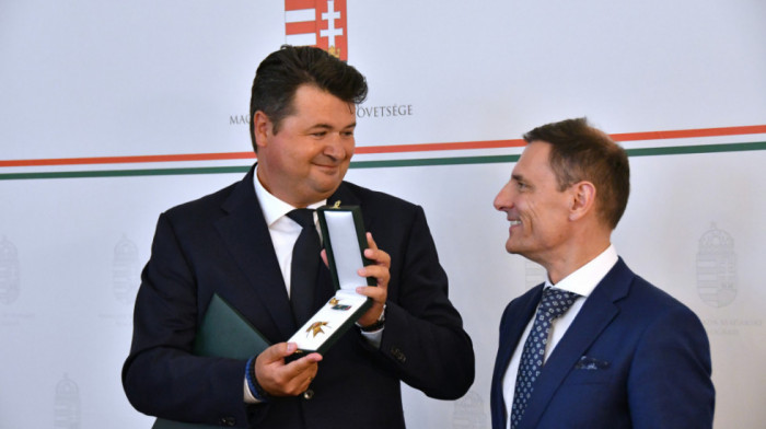 Profesor Vladan Petrov primio odlikovanje Oficirski krst mađarskog Ordena za zasluge