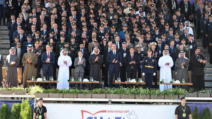 Brojne zvanice na vojnoj paradi "Snaga jedinstva": Prisustvuju Vučić, Macut, Dodik, Bin Zajed, Sigal (FOTO)