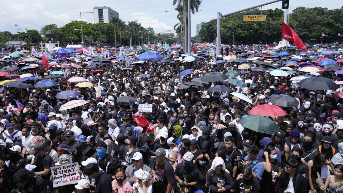 Filipinci protestuju protiv korupcije: Političari krali novac namenjen za zaštitu od poplava?