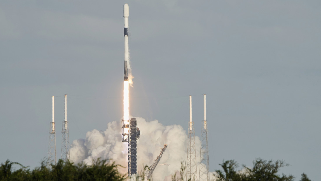 Raketa Falkon 9 kompanije SpejsEks lansirala u orbitu 28 satelita Starlink
