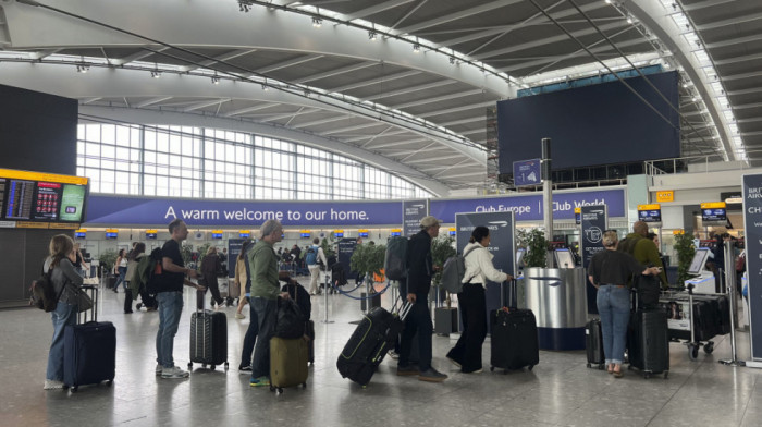 Na aerodoromu Hitrou u Londonu većina letova danas funkcioniše normalno