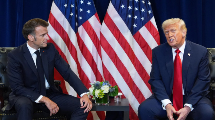 Prva reakcija na Trampovu najavu carina zbog pitanja Grenlanda, Makron: Neprihvatljivo