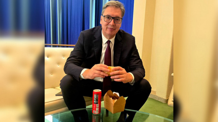 Vučić nakon govora na UN: "Sada na sendviče, pa nastavak borbe za Srbiju"
