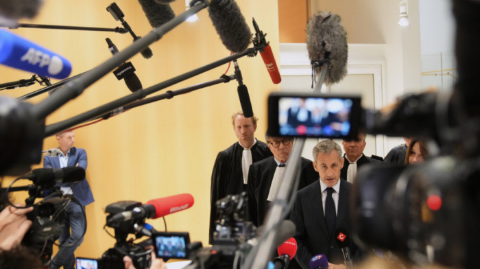 Sarkozi osuđen na pet godina zatvora: "Presedan u Petoj Francuskoj republici i udarac za desnicu"