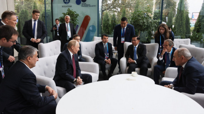 Putin najavio revolucionarni razvoj nuklearne energije: Rusija će uskoro proizvoditi plutajuće elektrane