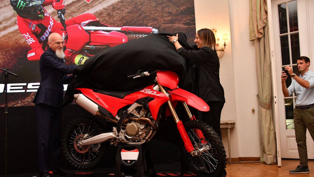 Dukati predstavio prvi terenski motor Desmo MX450 u Beogradu