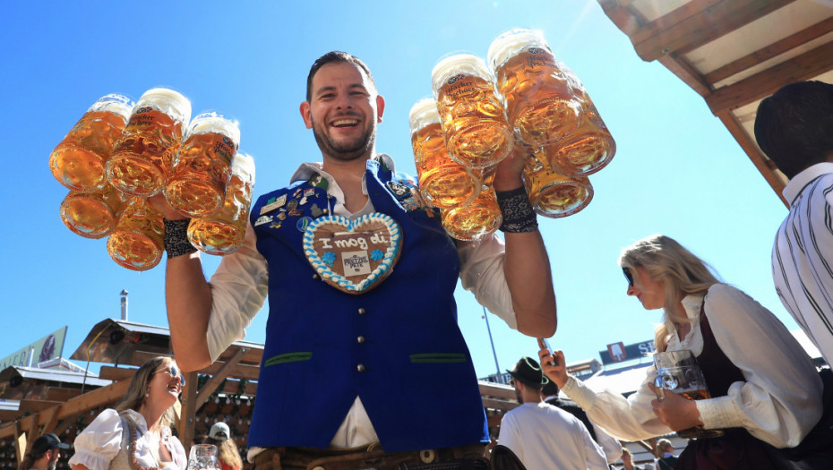 Minhen spreman za Oktoberfest: Nikad skuplje pivo, bavarske nošnje i snimanje serije za Netflix